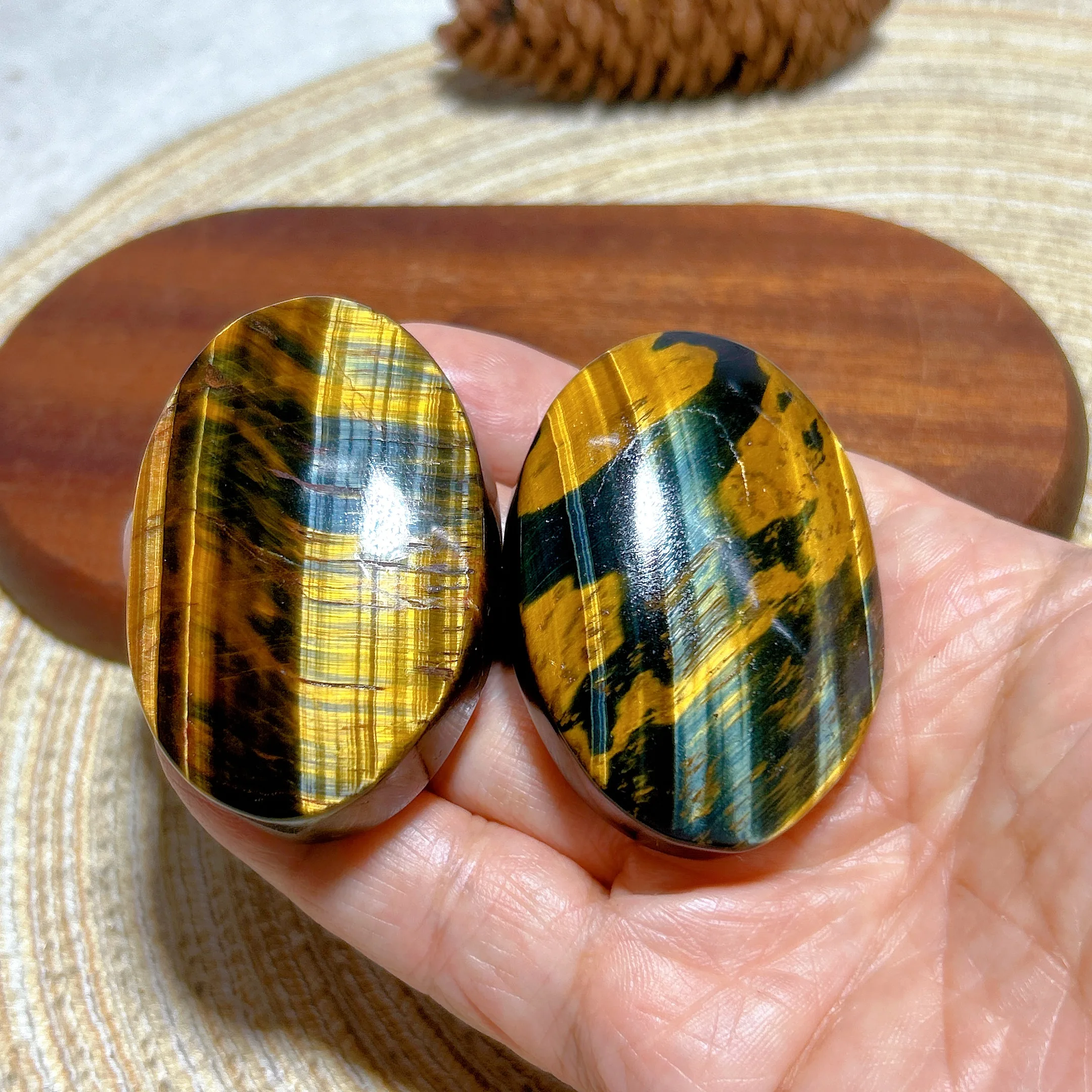 Natural Crystal Blue Golden Flashy Tiger Eye Palm Polished Healing Reiki Mineral Energy Home