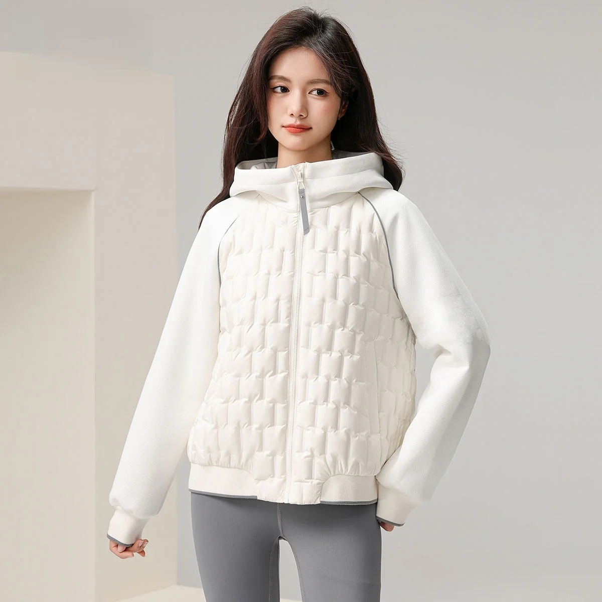 Lekka, codzienna damska kurtka puchowa, płaszcz śnieżny, sportowa kurtka uliczna, ciepła bluza z kapturem, modna i stylowa odzież wierzchnia.