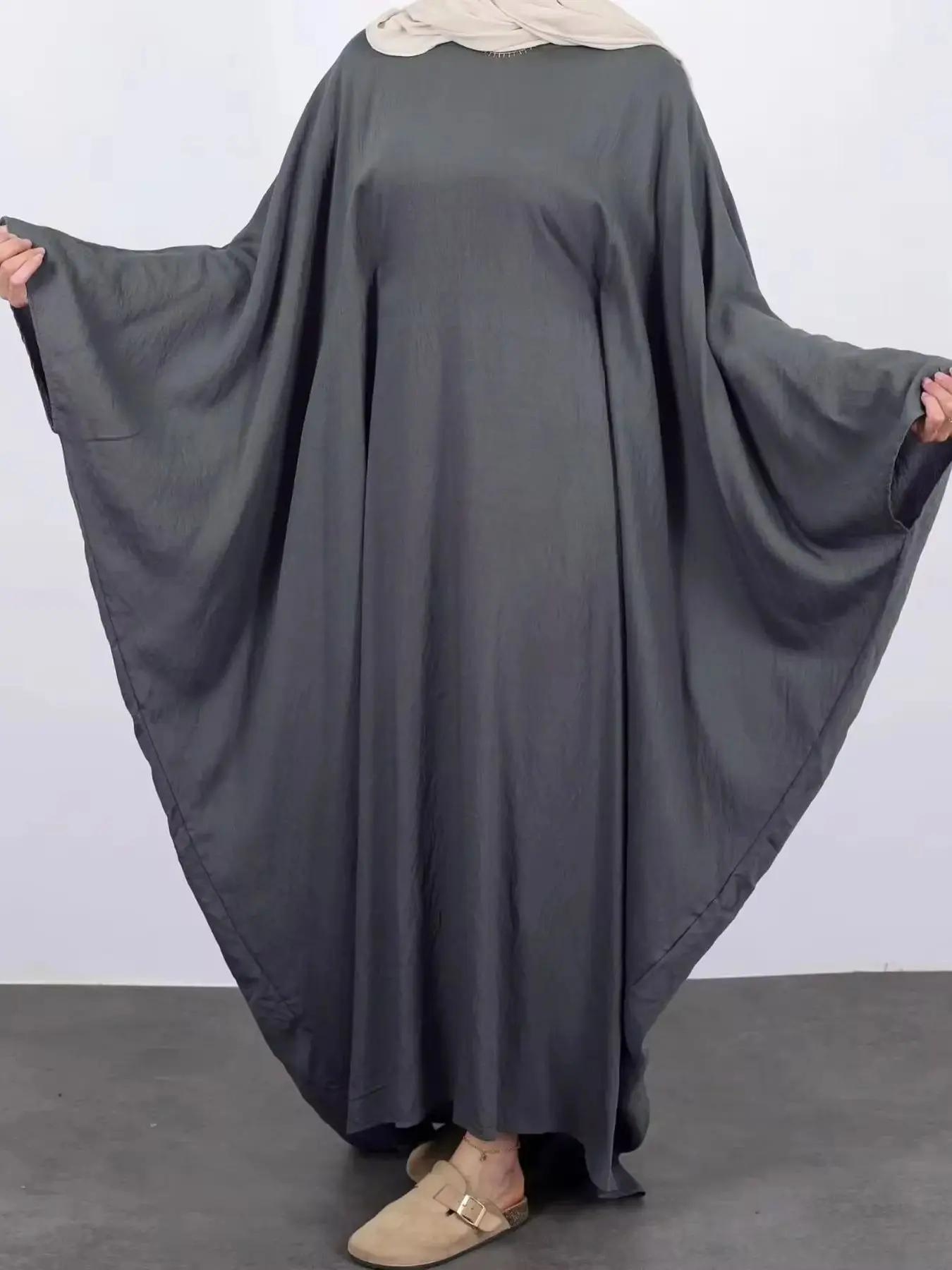 Fashion Bat Sleeved Muslim Dress Robe Syari Female Full Length Butterfly Muslim Abaya Muslim Dress Worship Service Abaya wy2026