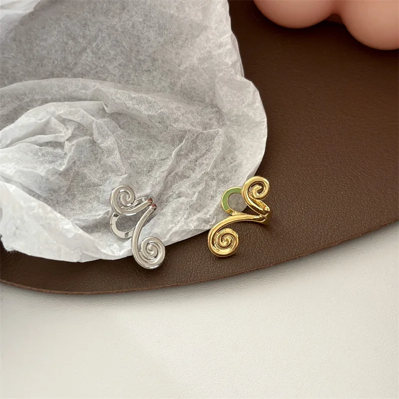 Women Ear Clips Swirl Nose Ear Cuff Earrings Girls Fake Pierced Earlobe Studs No Piercing Girls Fashion Jewelry Gifts