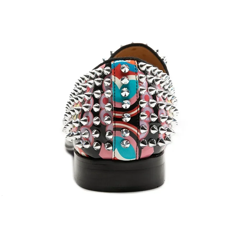 Men's Fashion Graffiti Print Low Top Casual Shoes Mixed Color Rivets Stud Slip-On Flats Runway Chaussures Hommes