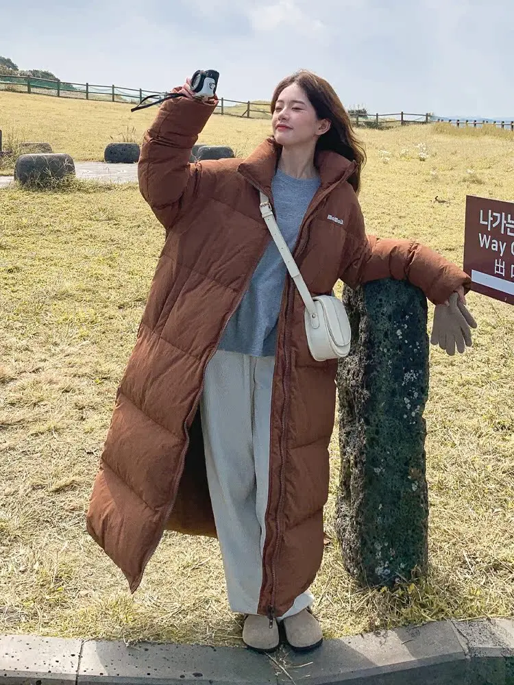 

Brown Knee-Length Puffer Coat Women's Winter Oversized Thickened Stand-Collar Cotton Jacket Korean Longline Warm Bread Parkas