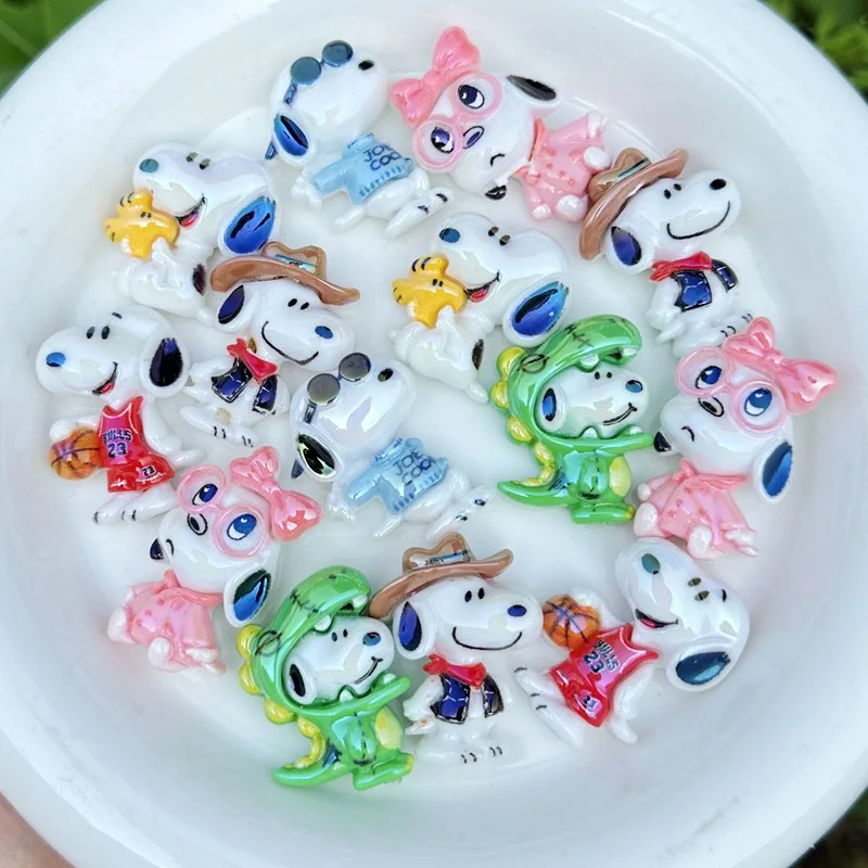 

10/20pcs for Snoopy Action figurine through-hole beaded DIY mobile phone chain keychain beaded pen accessory material
