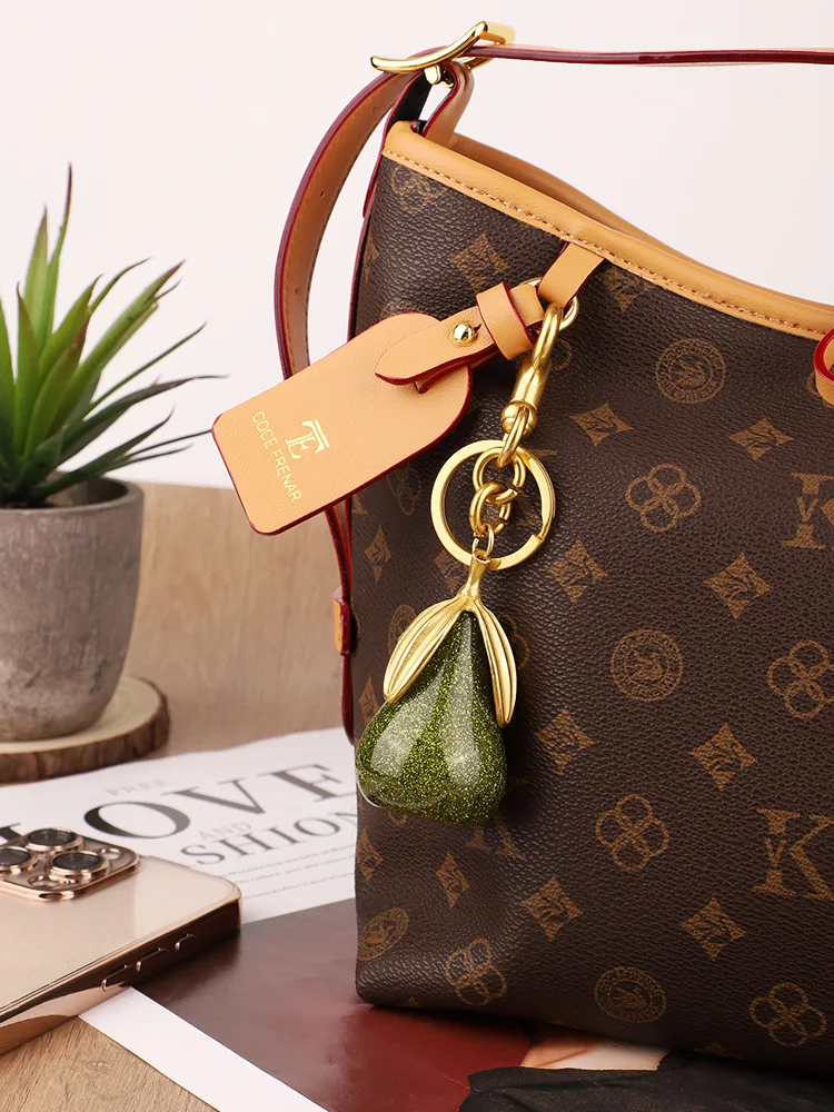 ゴールド梨ファッションおいしいグリーンキーホルダーフルーツペンダントキーリング女性のための高品質ジュエリーバッグアクセサリーギフト