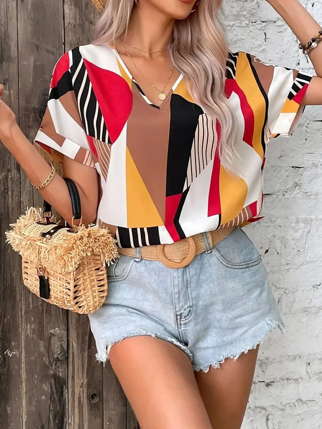 Women Summer Style Loose Blouses Shirts Lady Casual Short Sleeve V-Neck Printed Blusas Tops