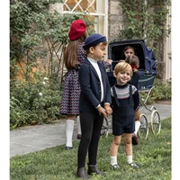 Collection Madeline AP AW26 : Robe florale pour filles, pull à col rond pour garçons, vêtements assortis pour frères et sœurs, famille 3