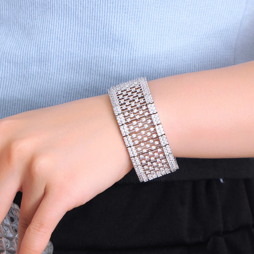 BeaQueen Luxury Wide Zirconia Cuff Bracelet Open Bangle Sparkling Full Pave CZ  Bangles Women Wedding Banquet Jewelry Gift B249