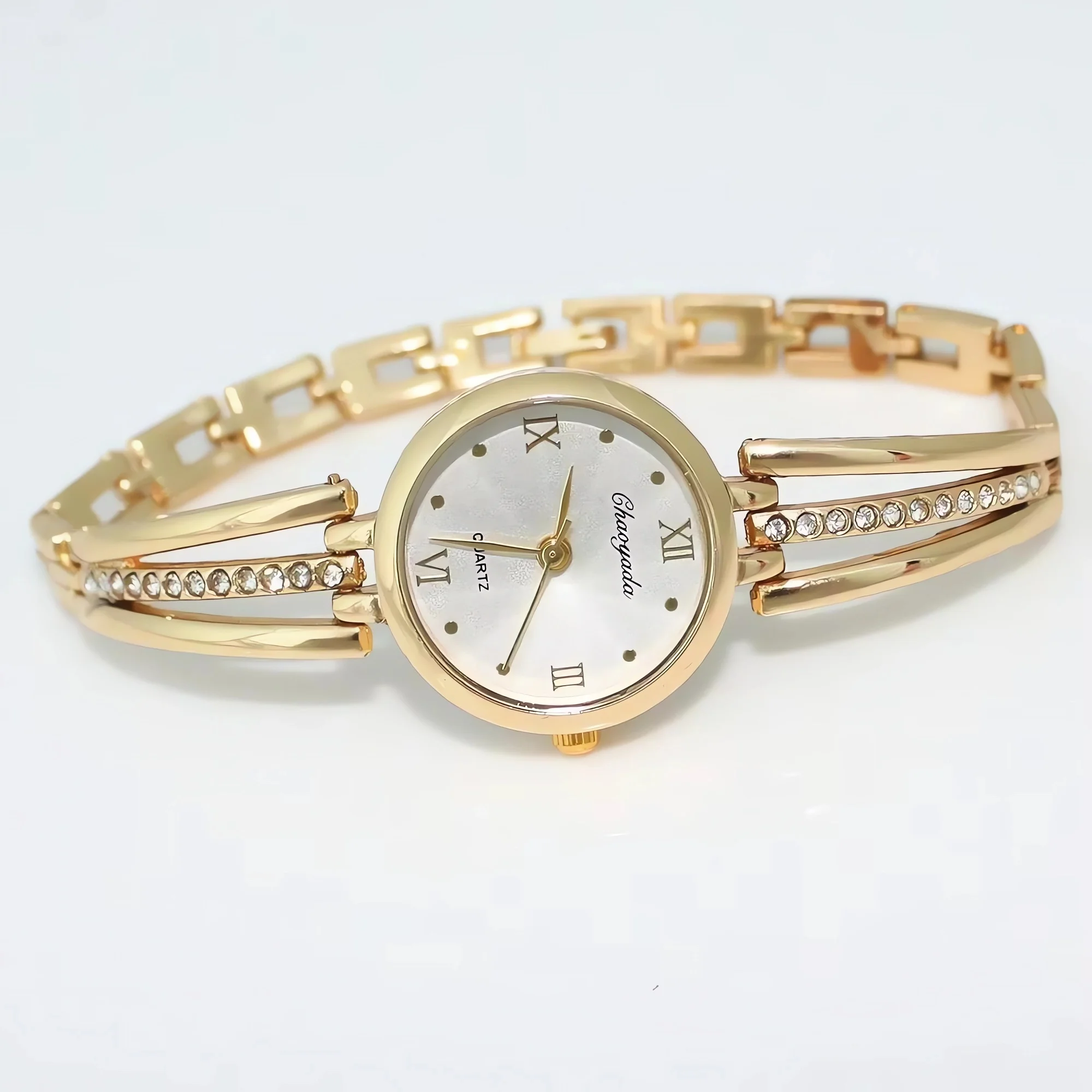 

Luxury Ladies Quartz Watch - High Quality Alloy Bracelet Roman Dial Simple Clock for Women
