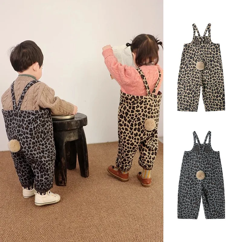 

Children's Leopard Print Overalls 2024 Autumn New Collection of Boys' and Girls' Jumpsuit Casual Pants Thickened Cute Furry Ball