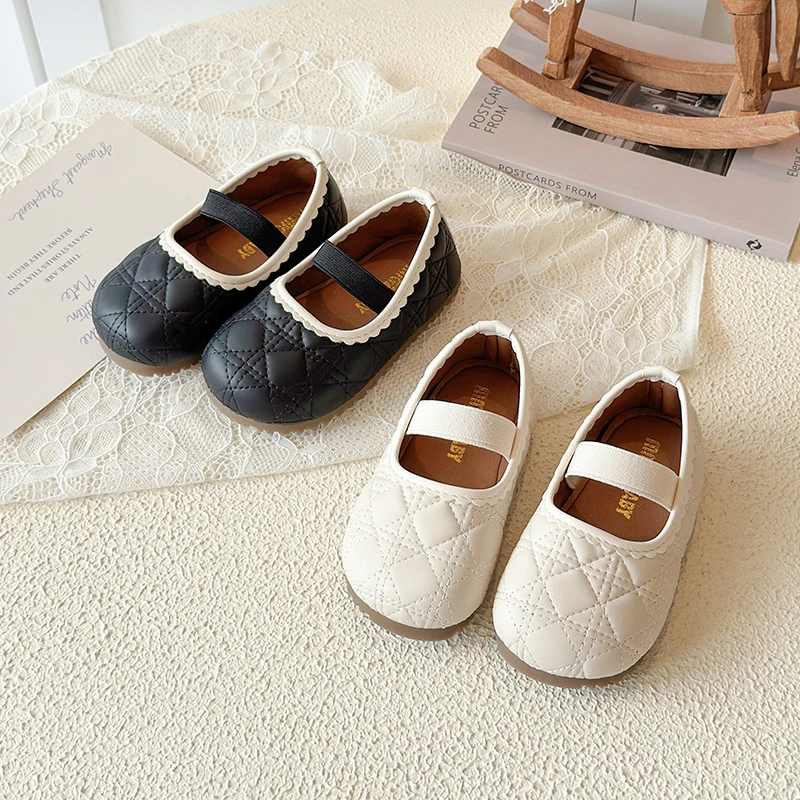 2026 Children's Shoes Girls' Retro Diamond Grid Lace Leather Shoes Anti-Slip Shallow Mouth Children's Fashionable Single Shoes