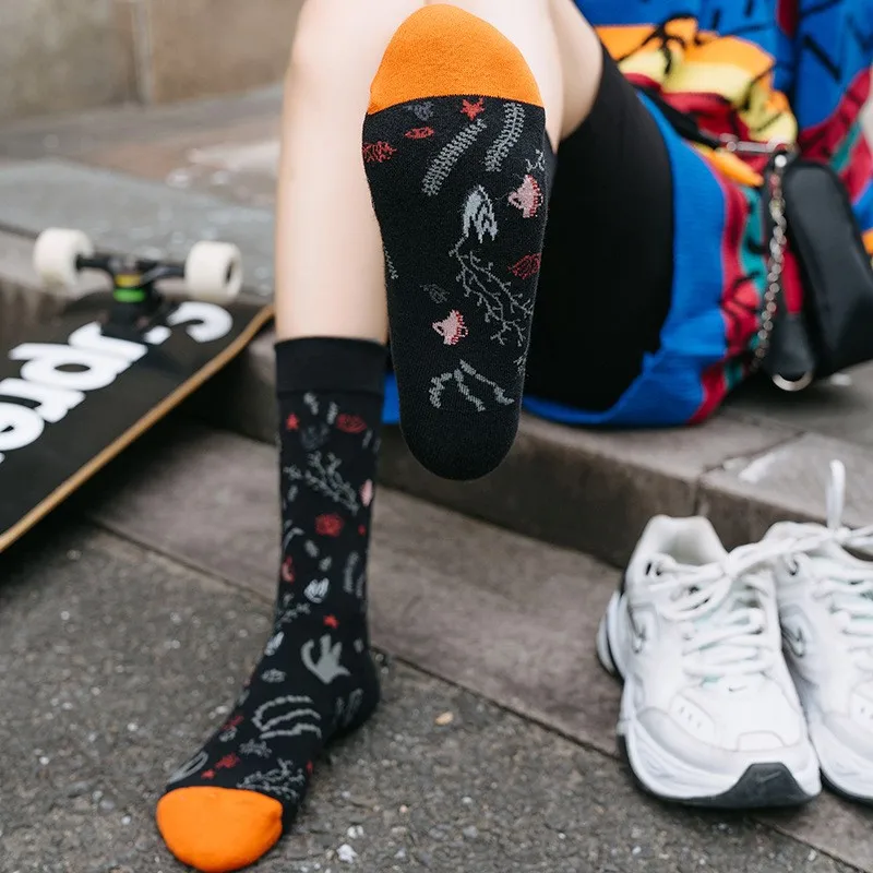 Cotton Socks Colorful Creative Mountains Rivers Personalized Graffiti Cool INS Style Men Women In Tube Socks Couple Socks N217