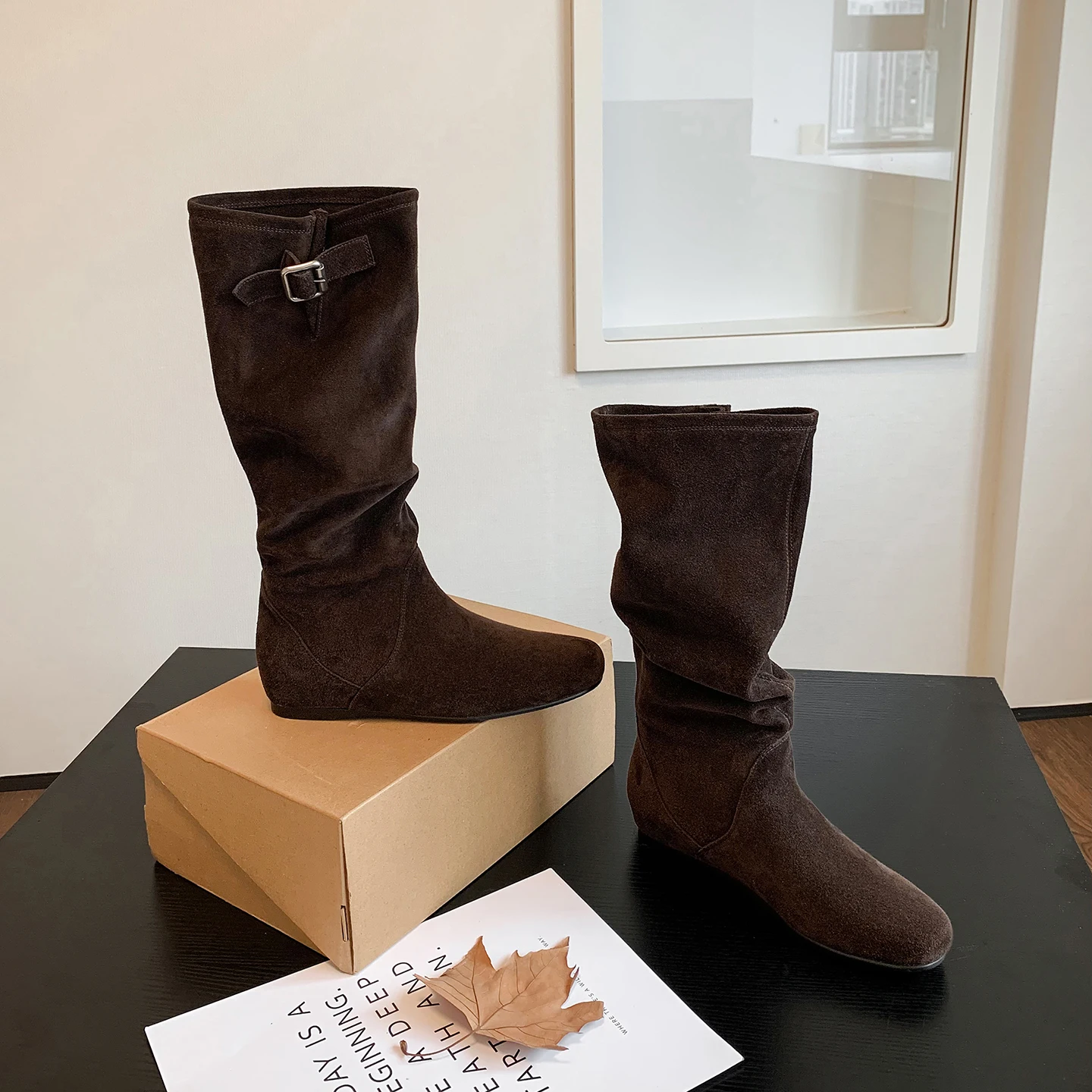 ESVEVA 2027 패션 소가죽 스웨이드 여성 니하이 - Suede Ankle Boot 리뷰 및 가격