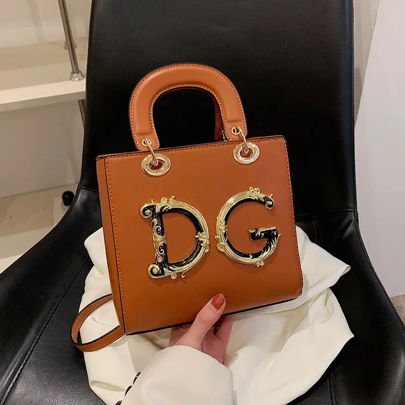 

2025 Luxury Convertible Shoulder Bag Women Diana Messenger Purse Letter Print Mini Square Euro-Chic Multi-Occasion Boutique
