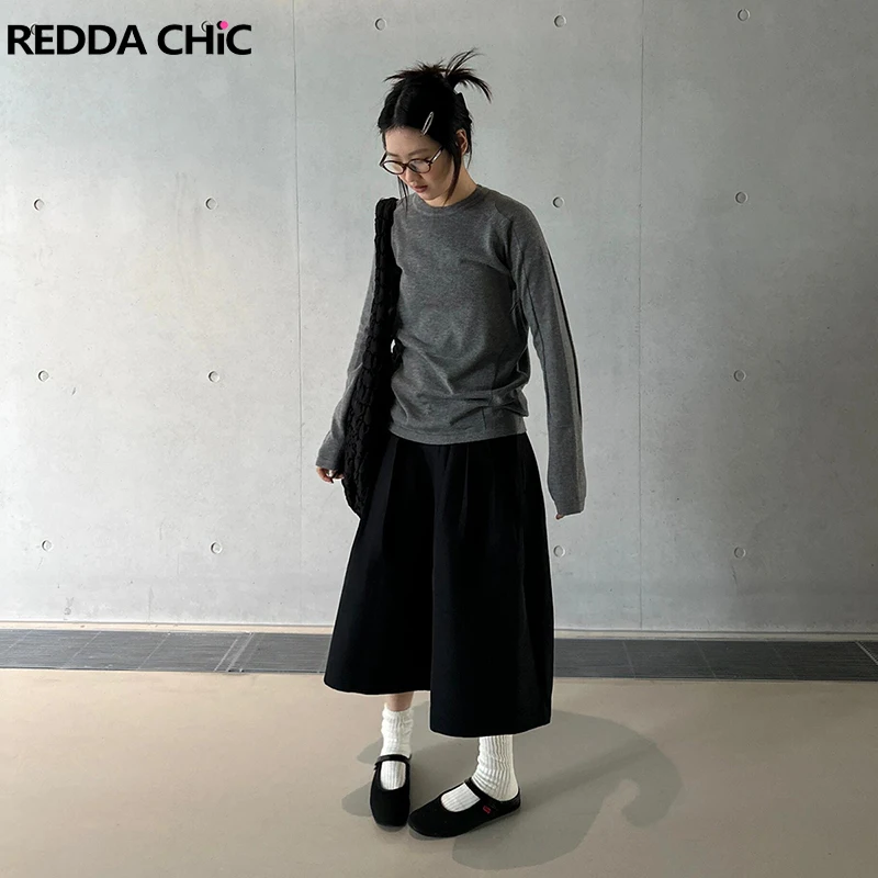 

ReddaChic Solid Black Dress Pants with Pockets Women Bloomers Pleated Casual High Rise Baggy Jorts Capri Pants Summer Streetwear