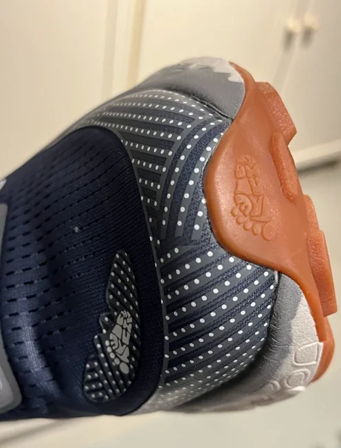 

Classic Brand Comfortable Thick Sole Athletic Casual Shoes Breathable Outdoor Hiking Shoes Designer Large Size Walking Jogging S