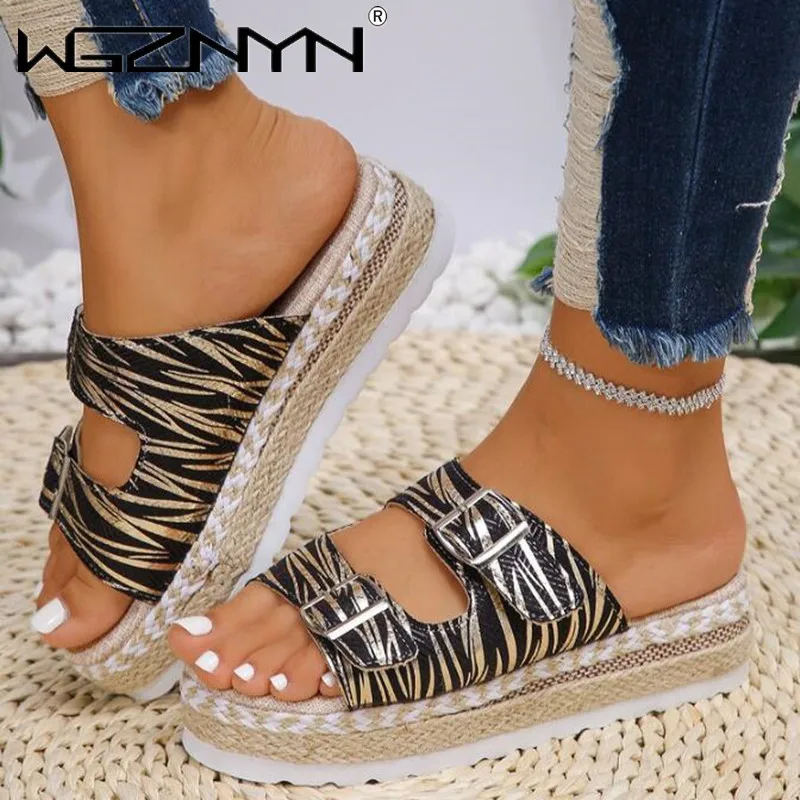 New Luxury Designers Women Fashion Buckle Strap Slippers Ladies Platform Slipper Woman Mid Heel Platform Thick Bottom Flip-flops