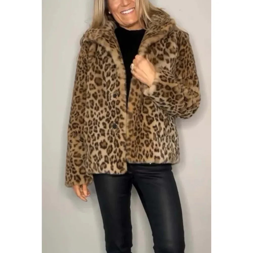

Women's Leopard Print Casual Jacket 2025 New Fashion Winter Solid Lapel Long Sleeve Imitation Fur Thickened Coat Top Commuting