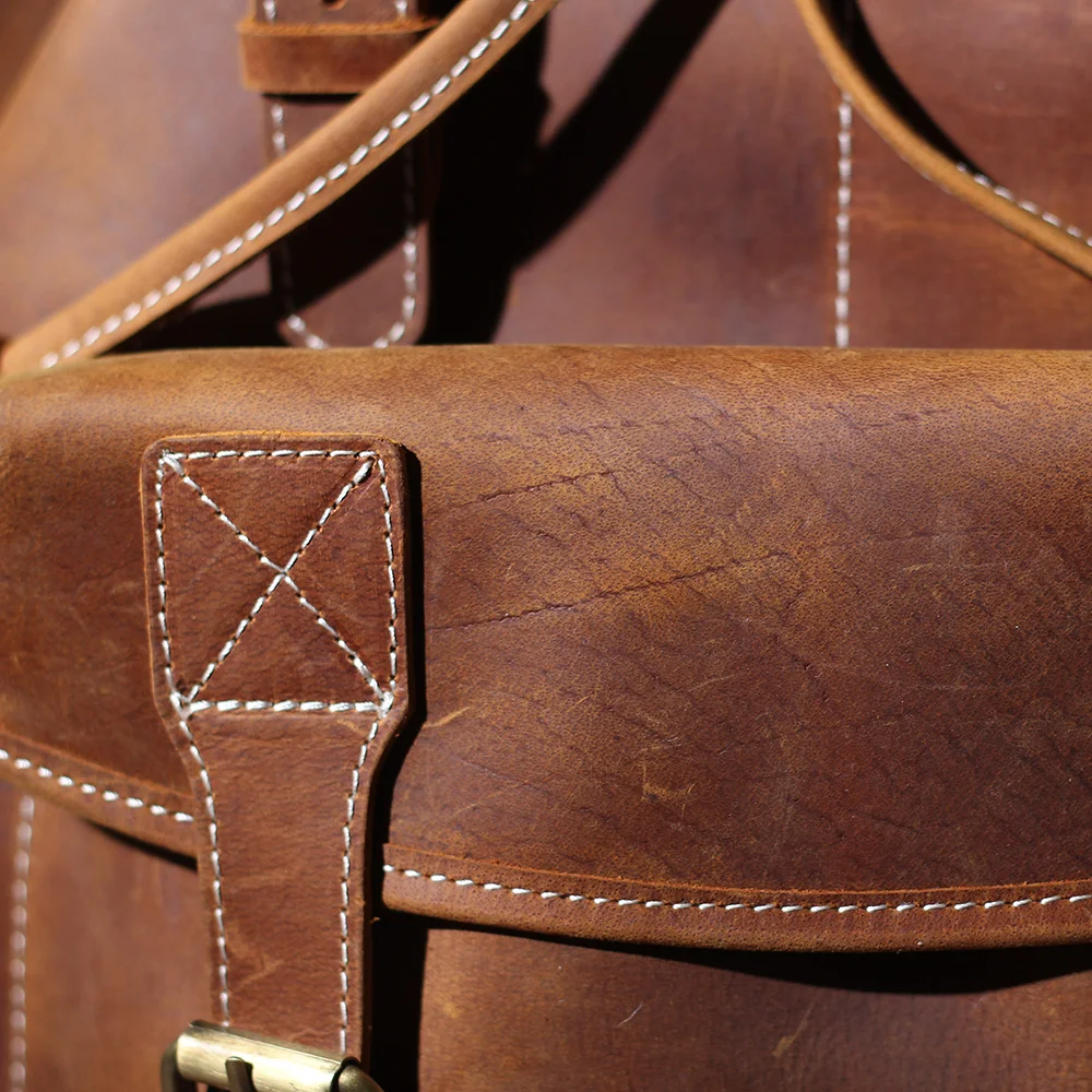 S.WORKER Vintage Echtleder-Rucksack für Herren, Reise-Vintage-Crazy-Horse-Schultasche, Große Laptop-Schultertasche aus Rindsleder für Männer – Detail 13