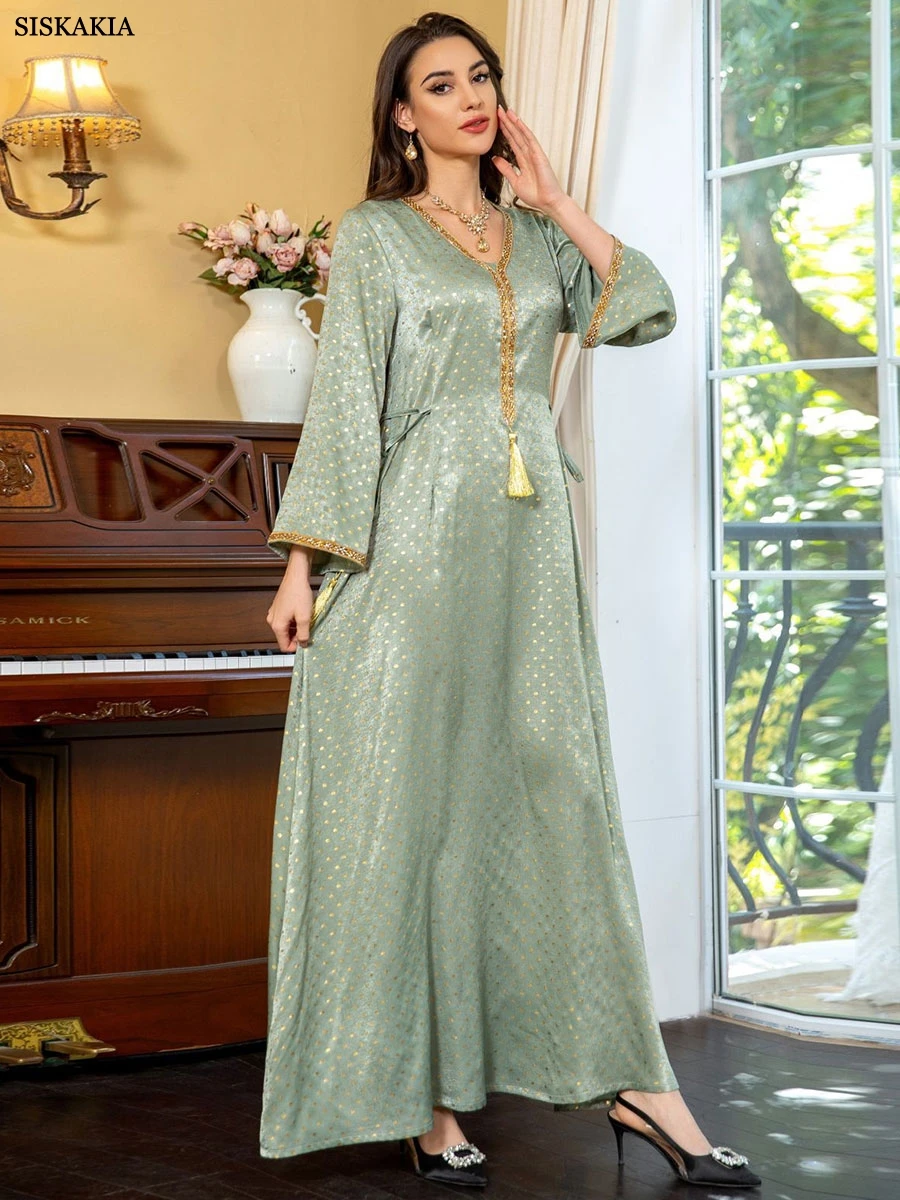 Siskakia Dubai Muslim Women Casual Long Dresses Moroccan Saudi kaftan Clothing Solid Velour Belted Gold Stamping Abayas 2024 New