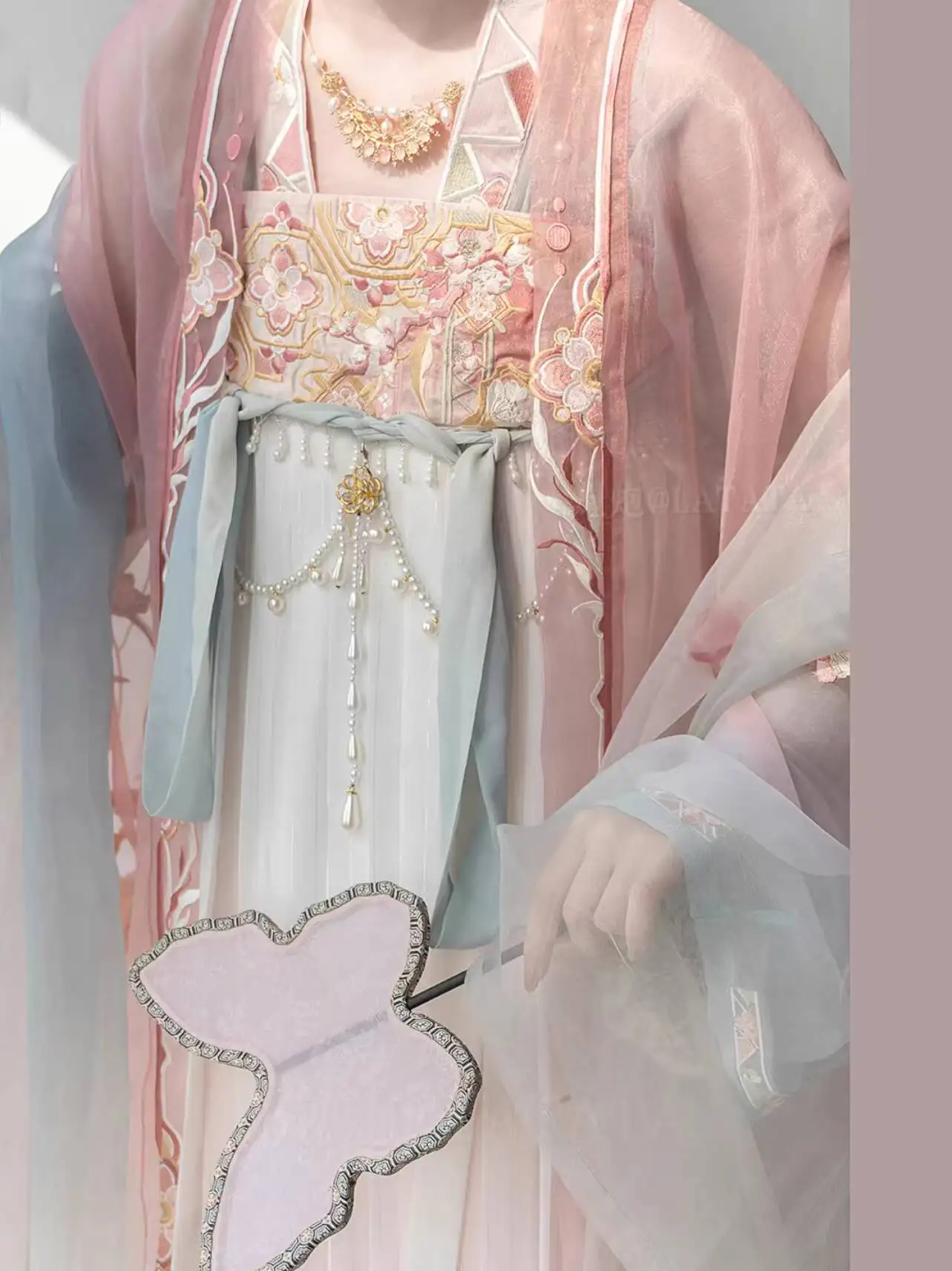 Women In Hanfu Tang Dynasty Heavy Embroidery Long Sleeve Shirt Chest-Length Skirt Printed Shawl Spring Cosplay Costume Halloween