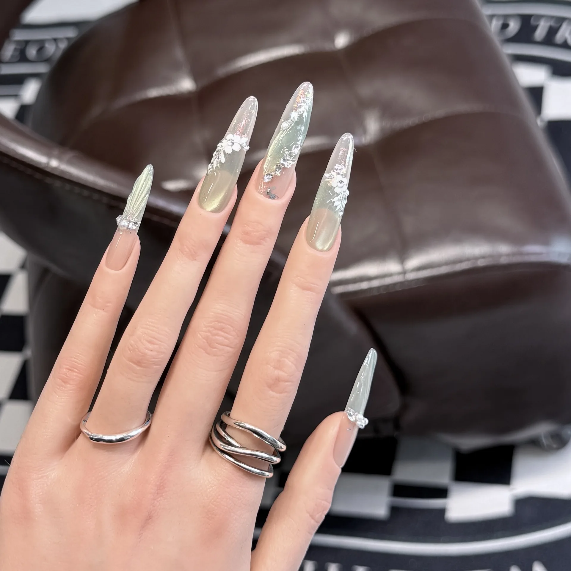 

10pcs French Bowknot Fake Nails Glitter Diamond Stick on Nails Long Stiletto False Nails Mini Flowers Nail Tip Cat Eye Nail Art