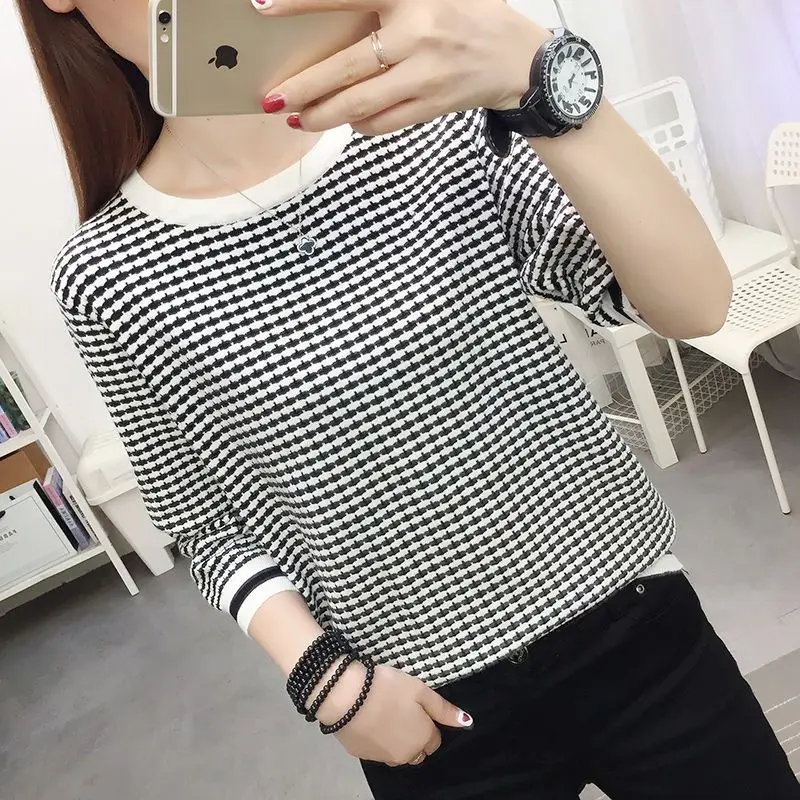 Autumn Winter Women\'s Clothing Pullover Long Sleeve Round Neck Checkered Contrast Color Sweater Knitted Casual Elegant Tops