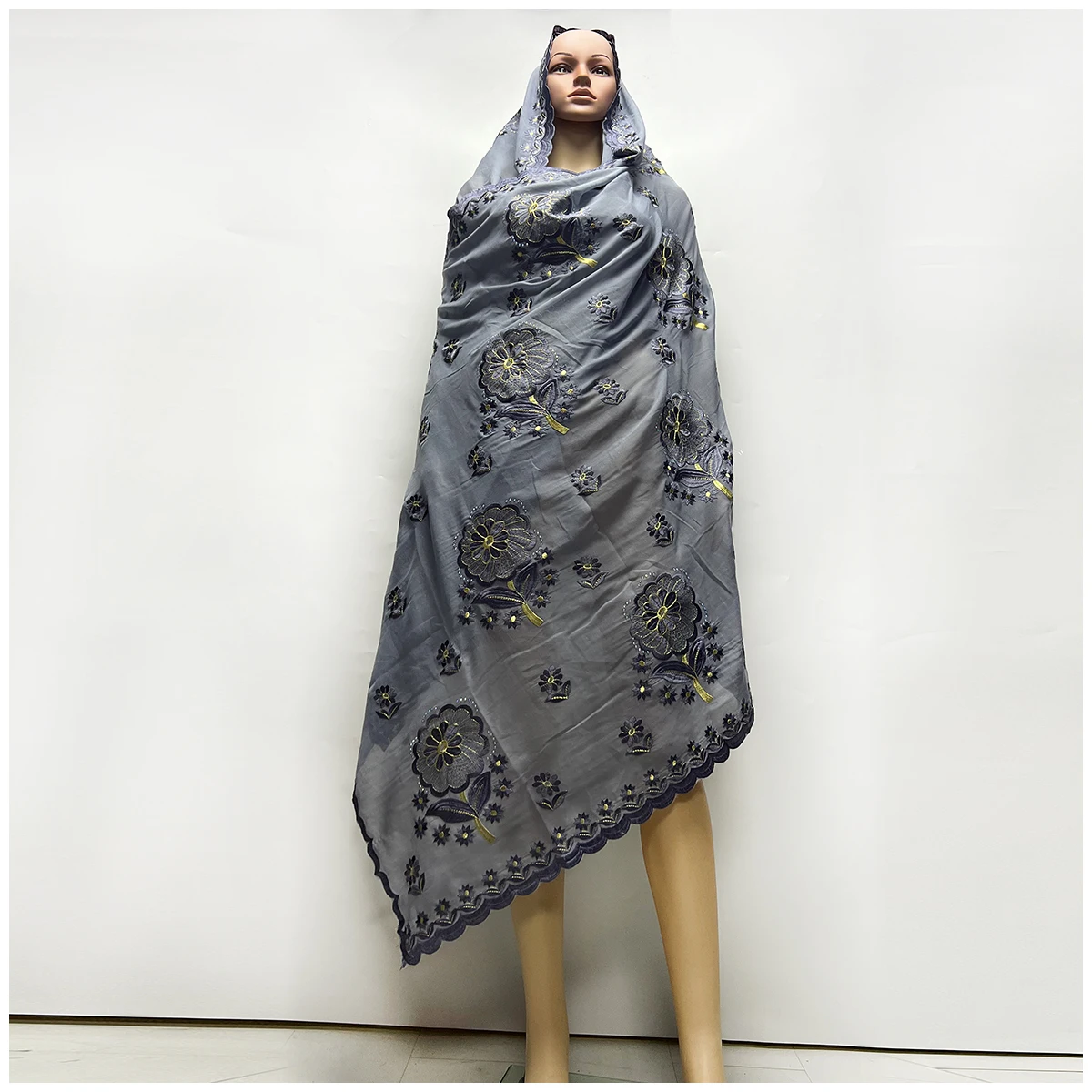 African Women Hijab Muslim Scarf High Quality 100% Cotton Fabric Rayon Cotton Thread Eembroidered Scarf Dubai Excellent Style