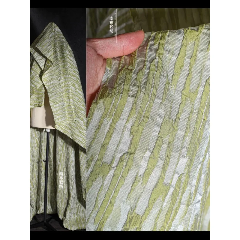 Light Green Vein Bubble Jacquard Pressed Pleated Polyester Fabric Fashion Texture Embossed Skirt Clothing Designer Fabric