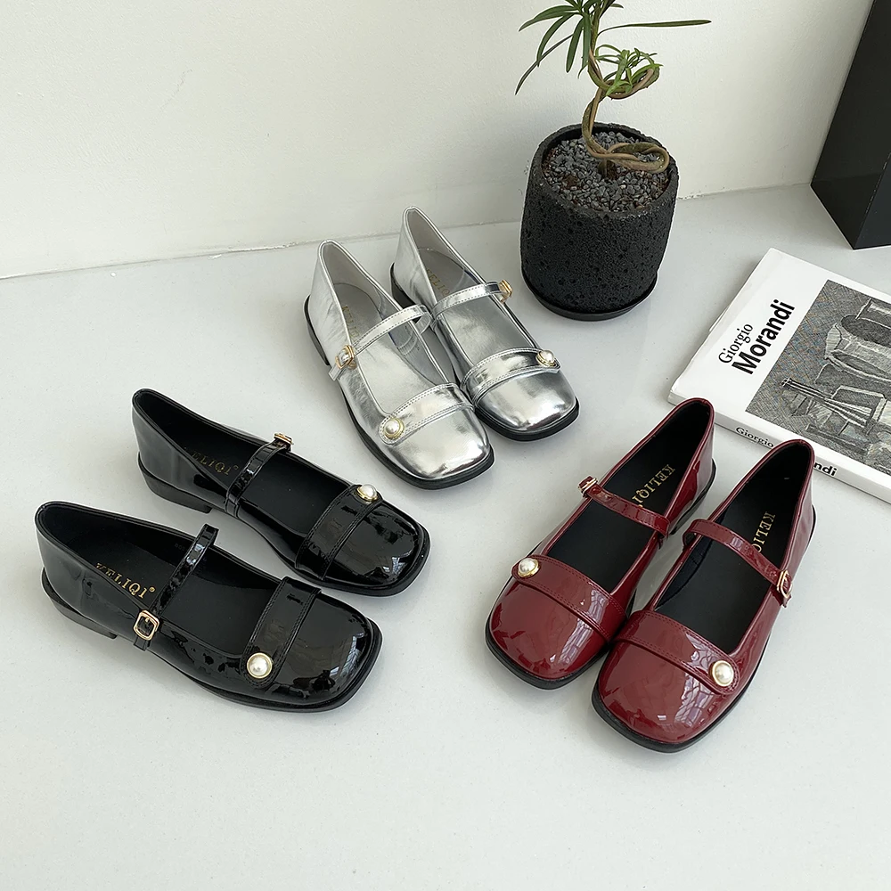 

Square Toe Women Flats Loafers 2023 New Arrivals Black Silver Red Patent Leather Rivet Design Flat Low Heels Autumn Spring Shoes