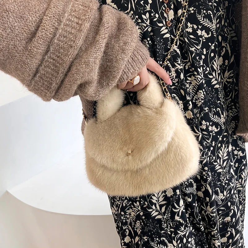 Luxury Designer Handbag Mink Fur Bag Ladies Fashion Banquet Crossbody Shoulder Bags Women\'s Fur Warm Wrist Bag Clutch Lovely Pur