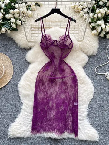 Nouvelle Robe Longue Femme Vintage Sexy à Col Halter en Maille Brodé Transparente et Ajustée, Modèle Pure Desire, Couleur Violette