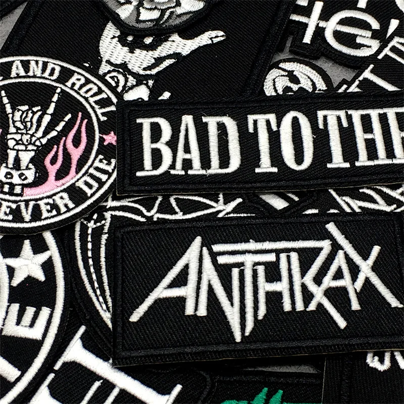 50pcs/lot ROCK BAND Embroidery Patches on Clothes Jacket Jeans DIY Iron on Patches for Clothing Stickers Appliques Stripes