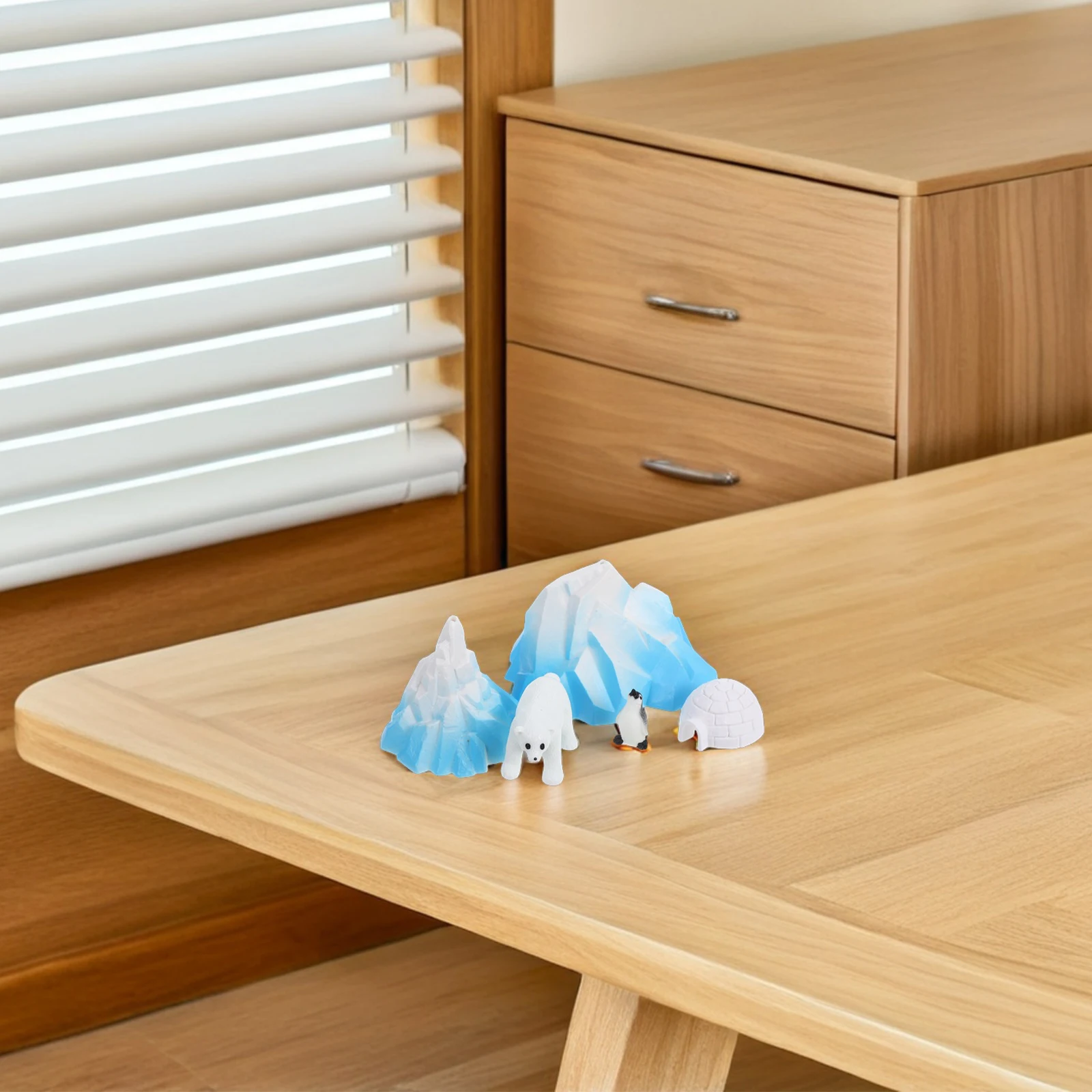 

5Pcs Mini Arctic Iceberg Scenes Realistic Animal Figures Igloo Penguin Bear Home Decor Aquarium Desk Micro Landscape Display