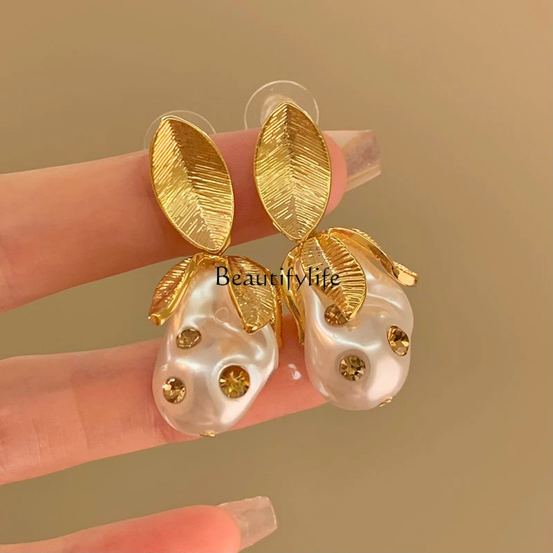 

Baroque Irregular Pearl Earrings Golden Leaf Stud Earrings