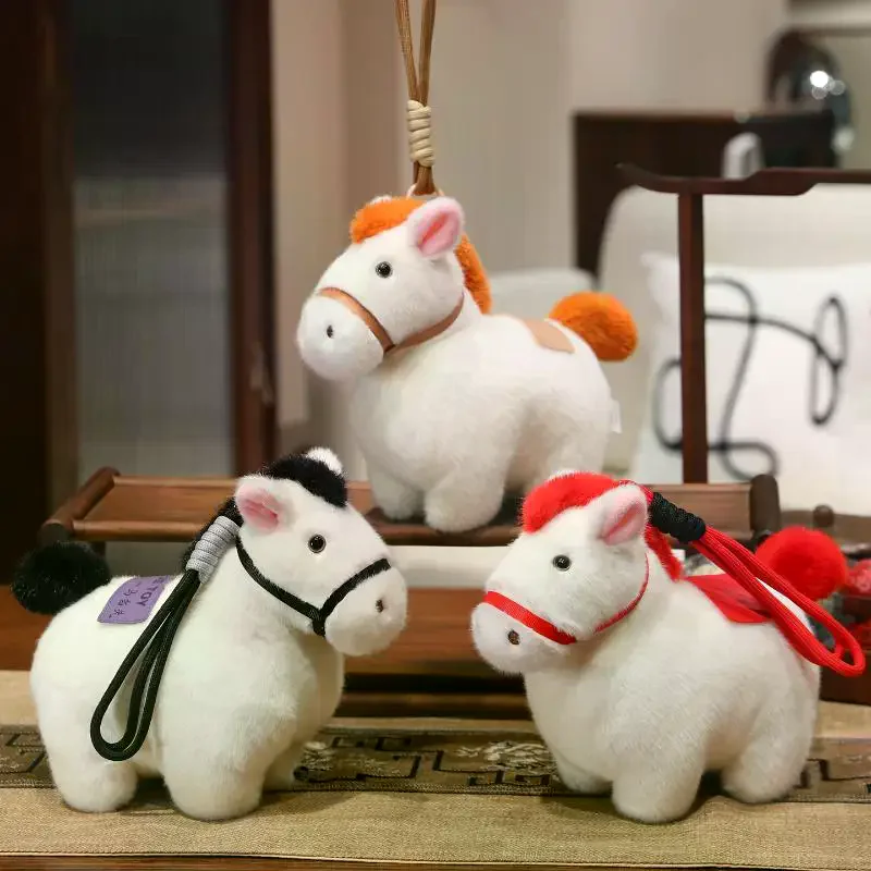 الكرتون أفخم المهر المفاتيح Kawaii زودياك الحصان التميمة محشوة دمية على ظهره ديكور معلق سيارة الداخلية قلادة السنة الجديدة هدية #4