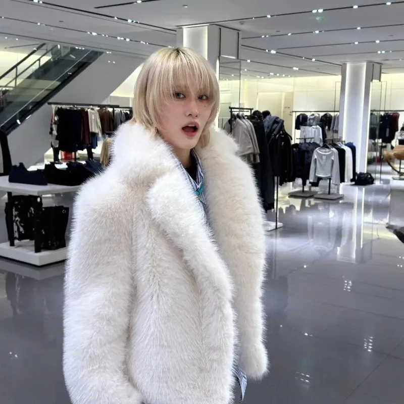 

2026 Fashion Pearl-white Faux Fur Coat Women's Short Overcoat Autumn Winter Streetwear Fox Fur Mink Plush Jackets Fur Outerwear