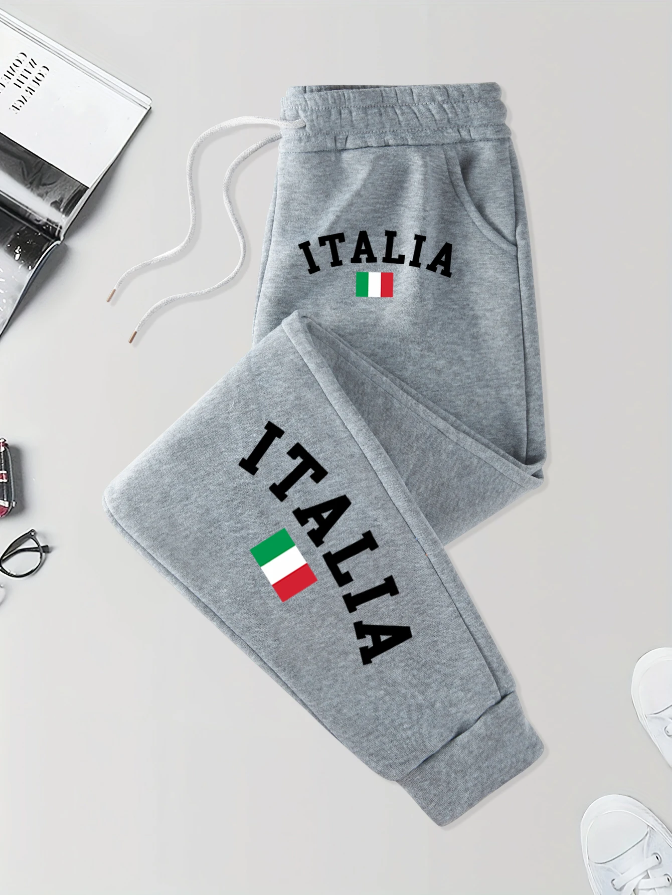 

Italian Letter And Flag Print Unisex Soft Britches Casual Drawstring Long Pant Street Autumn Sweatpants Warm Fashion Pants Mens