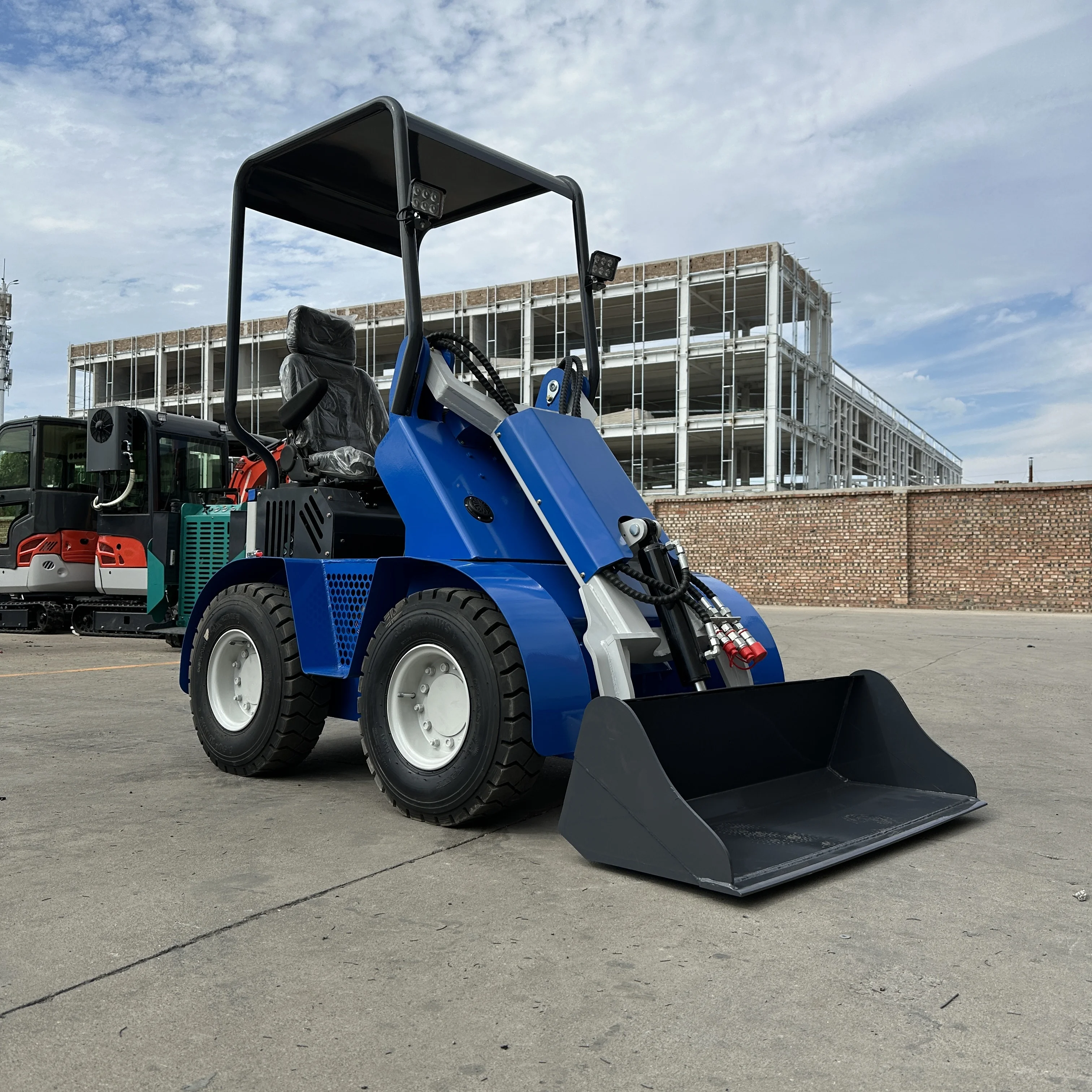 جرافة ذات عجلات بسعر المصنع، محرك هيدروليكي صغير رخيص الثمن، جرافة انزلاقية صغيرة، محمل أمامي صغير، محمل ديزل #1