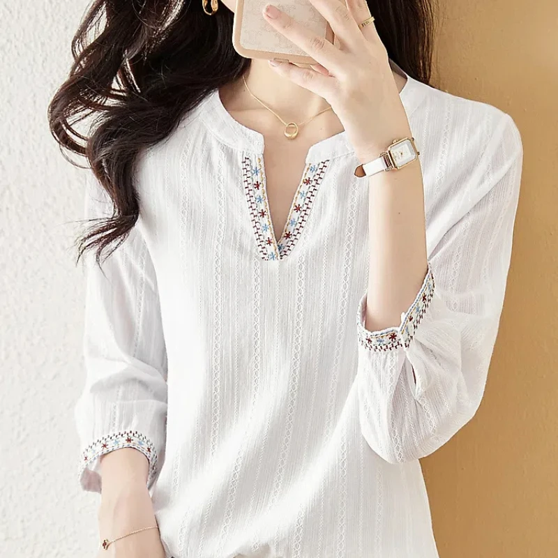 Spring Autumn New Fashion Elegance Solid Cotton Women\'s Clothing Shirts Embroidery V Neck Long Sleev Korean Style Shirring Tops