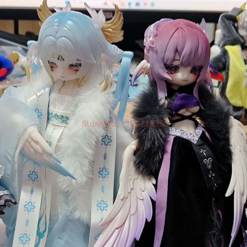 

Anime Angel Wing Ball Jointed Doll Exquisite PVC Collectible Figure With Fluffy Trimmed Robe Desk Decoration For Anime Fans