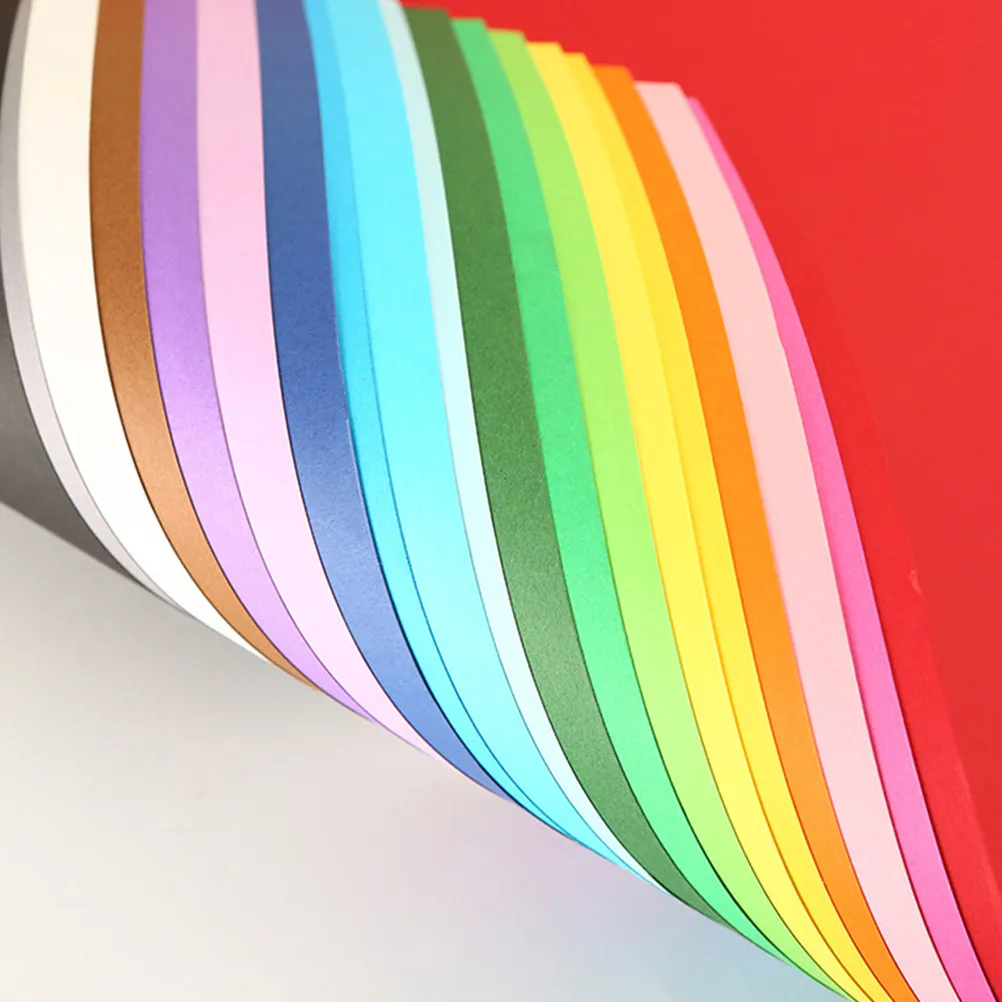 

200 шт. цветной бумаги для оригами, безопасные материалы для рукоделия и творчества, для детских поделок и художественных проектов в детском саду