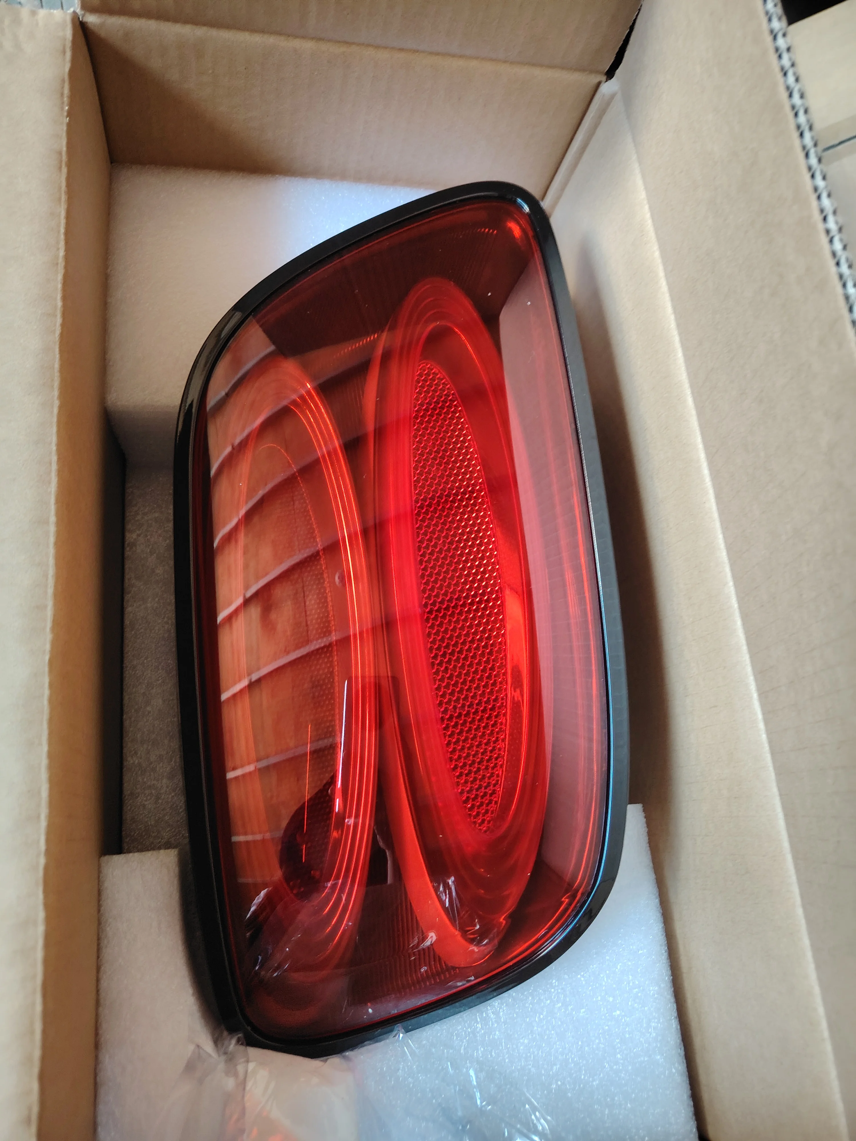 Car Smoke Tail Light Assembly For Bentley Continental GT 2012-2017 Rear Lamp Taillight with Black Trim Left Right 3W3945095AF