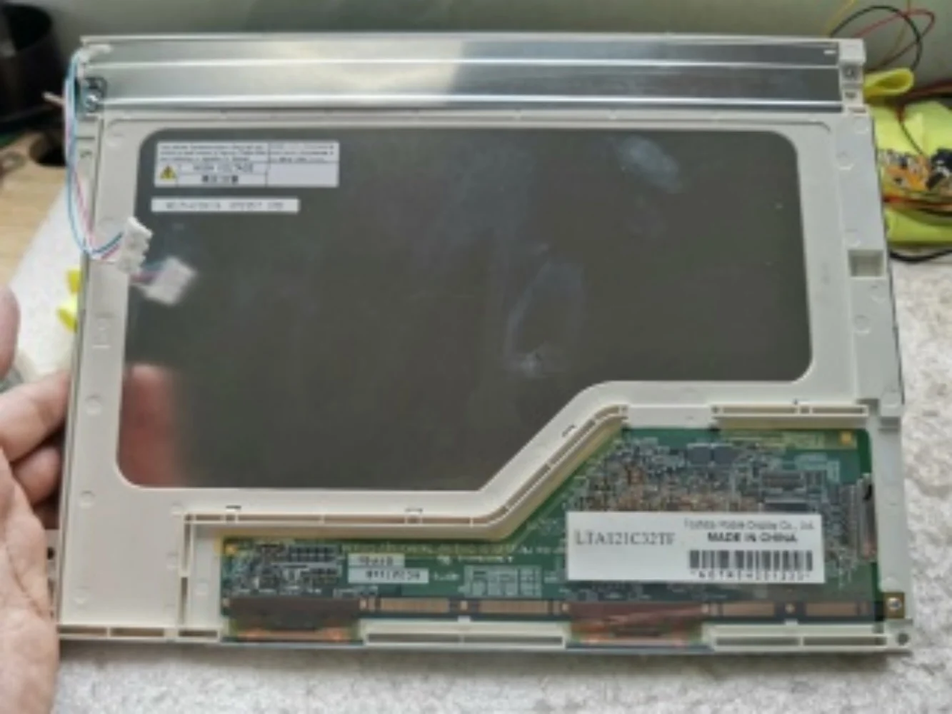 شاشة لوحة ال سي دي LTA121C32TF