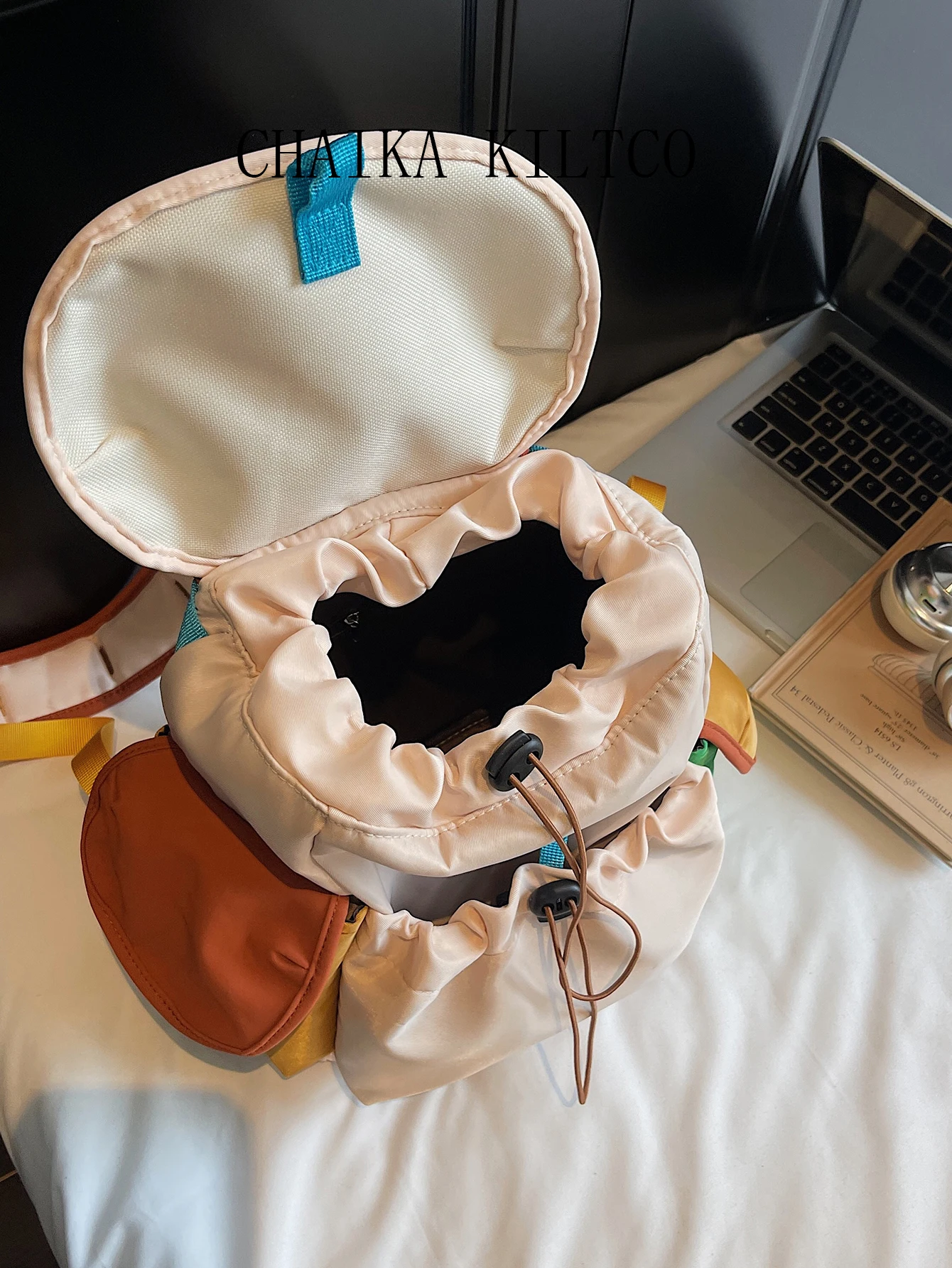 CHAIKA KILTCO حقيبة ظهر كاجوال عصرية جديدة للطلاب حقيبة سفر للتنقل متعددة الاستخدامات