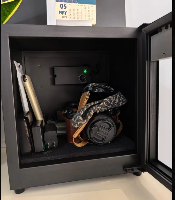 Electronic Moisture‑Proof Dry Box, Sealed Drying Cabinet for Camera Gear, Stamps, Microphones & Precision Storage