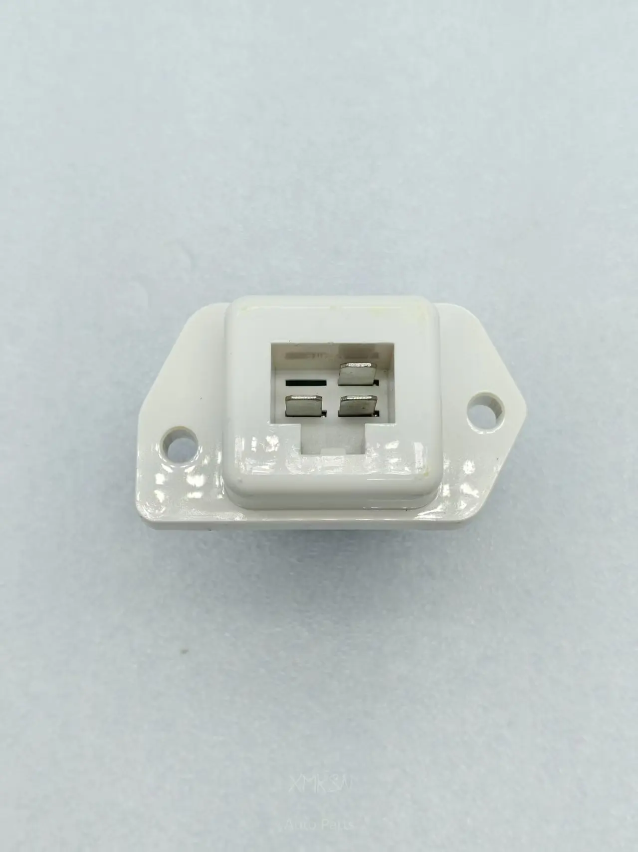 6811834000 For Ssangyong Actyon Kyron Korando Tivoli Chairman Car Air Conditioner Resistor 6811109170