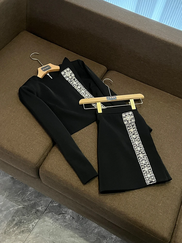 

Briti Sle Single Collar Heavy Embellied Diamond irt ort Skirt Set Two Piece A0630 Long Sve round Neline