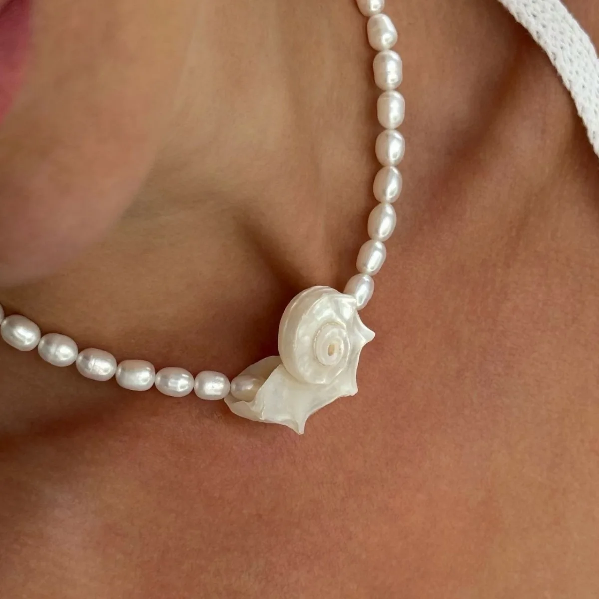 Vintage Bohemian Natural Conch Shell Pendant Necklace For Women Girl Imitation Pearl Beads Choker Beach Hoilday Jewelry Gifts