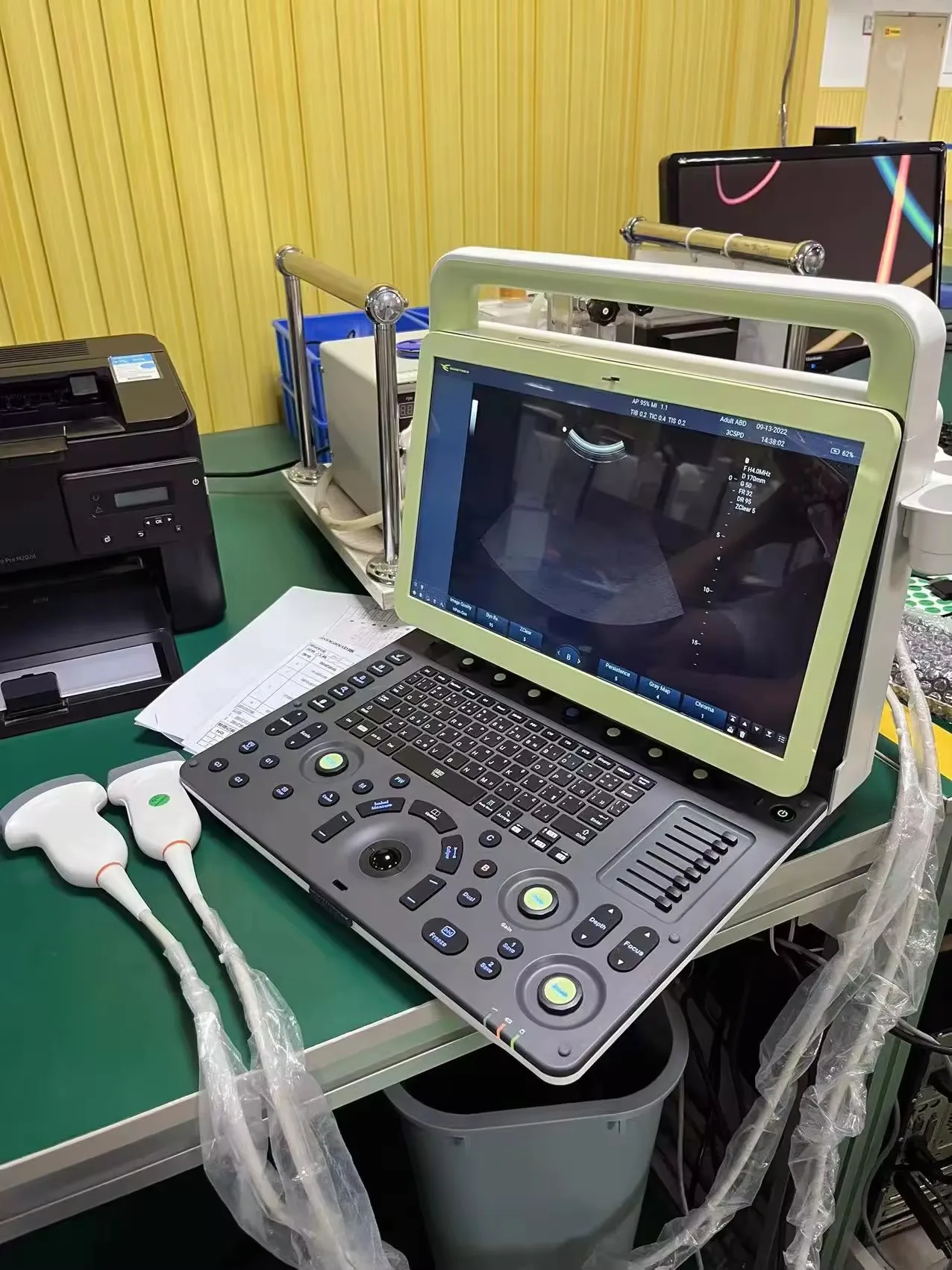 AMAIN Tragbare UltraSound-Scanning-Maschinen 3D 4D-Ultraschallscanner für Menschen oder Tiere