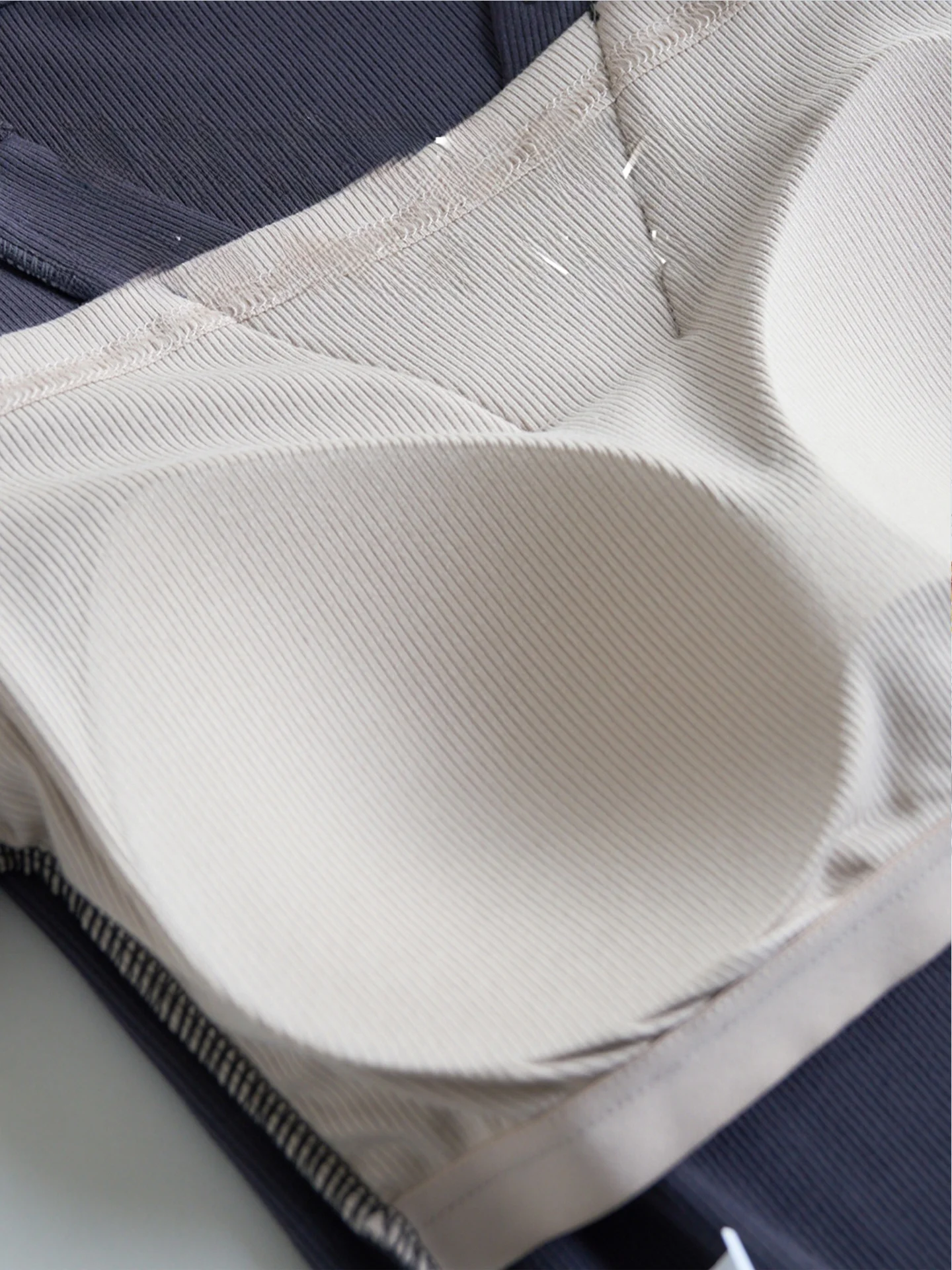 T-shirt une pièce v-ne pour femmes, Brtte, amincissant, ort Sve Moisture ng, couleur Pure, haut polyvalent, tendance, été